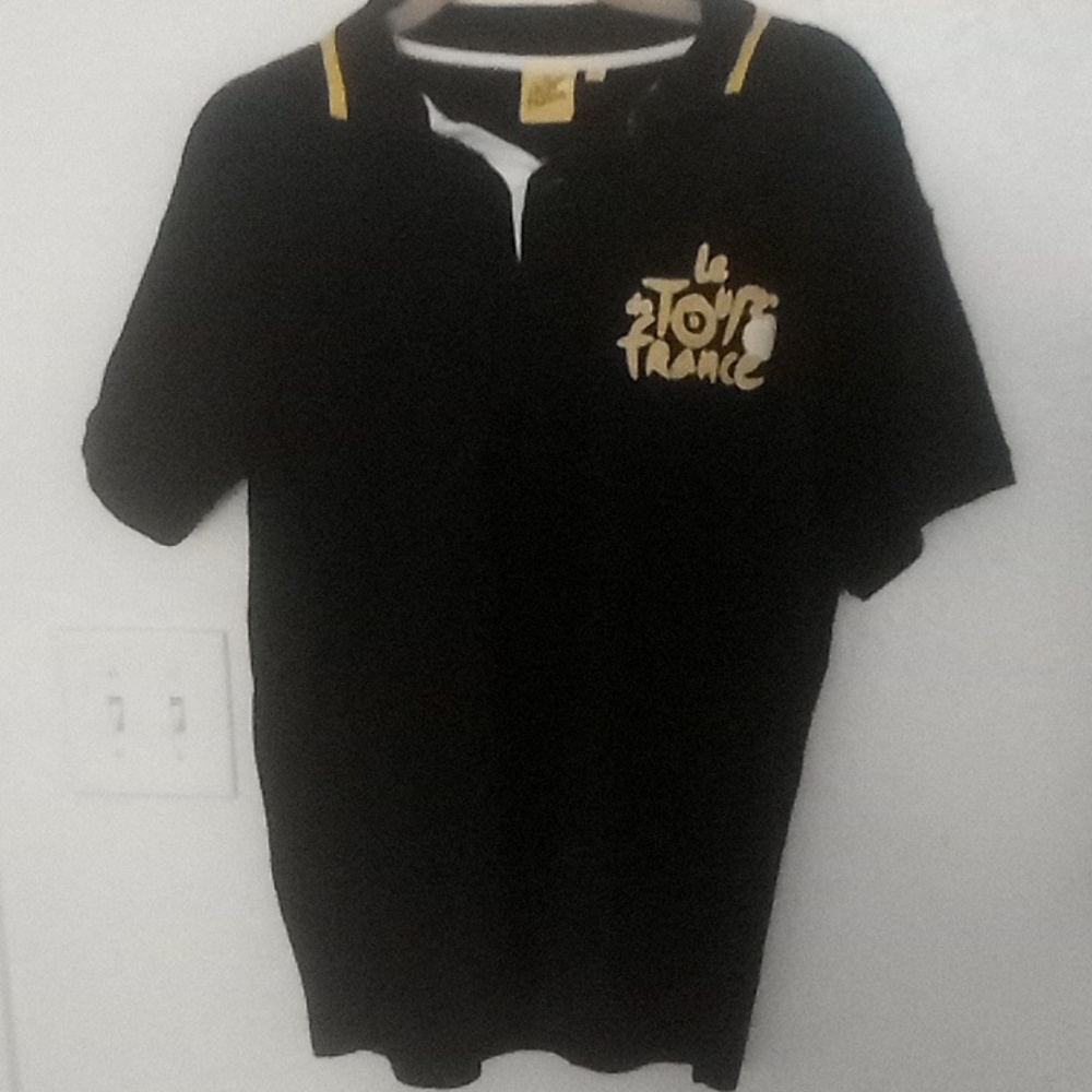 Little France size large men's top short sleeve with collar festive, fun, easy